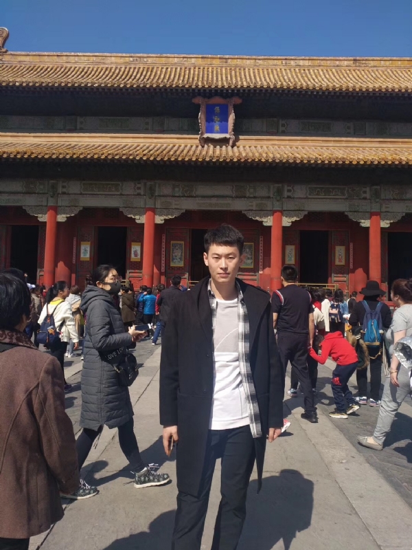 周天的第一张照片--澳门蓝颜知己交友网