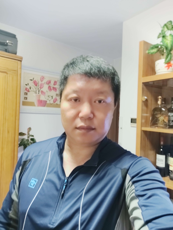 寻缘的第一张照片--澳门蓝颜知己交友网