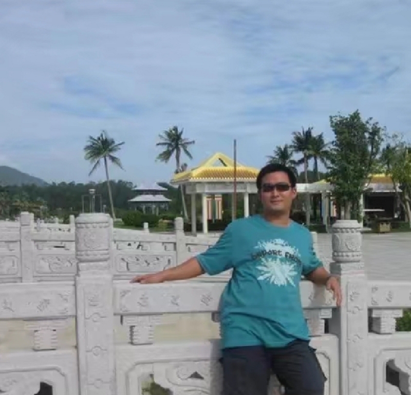 爱相随的第二张照片--澳门蓝颜知己交友网